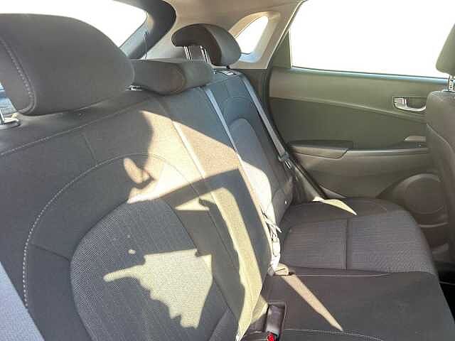 Hyundai KONA 1.0 TGDi 48V MHEV SE Connect 5dr Red