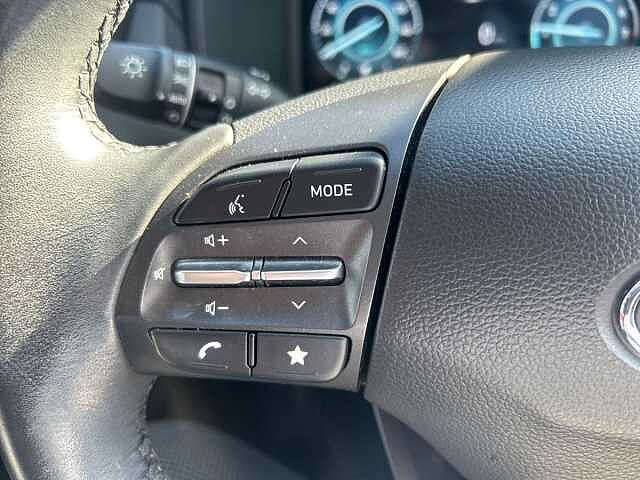 Hyundai KONA 1.0 TGDi 48V MHEV SE Connect 5dr Red