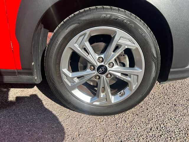 Hyundai KONA 1.0 TGDi 48V MHEV SE Connect 5dr Red