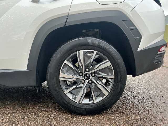 Hyundai TUCSON 1.6 TGDi SE Connect 5dr 2WD White
