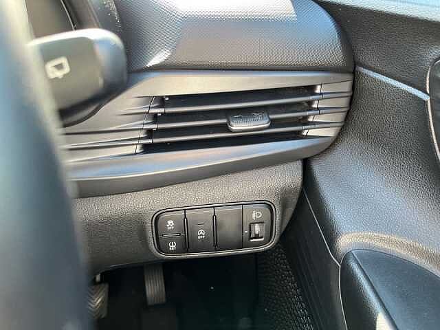 Hyundai I20 1.0T GDi 48V MHD SE Connect 5dr Green