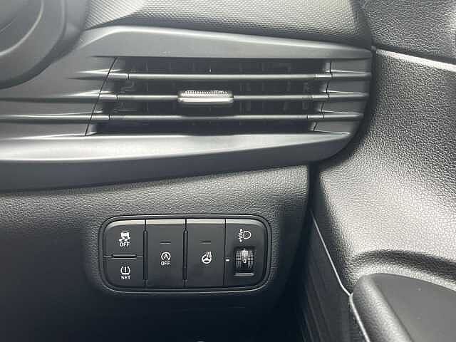 Hyundai i20 1.0T GDi 90 Tech Line 5dr DCT