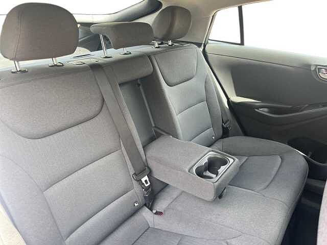 Hyundai IONIQ 1.6 GDi Hybrid Premium 5dr DCT Blue