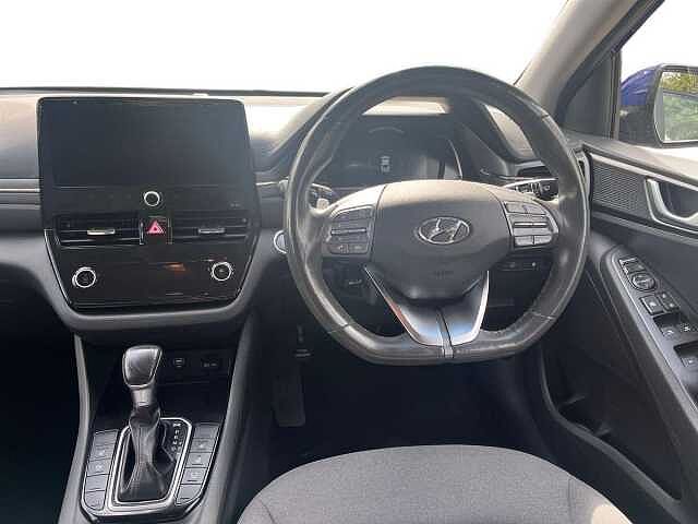 Hyundai IONIQ 1.6 GDi Hybrid Premium 5dr DCT Blue