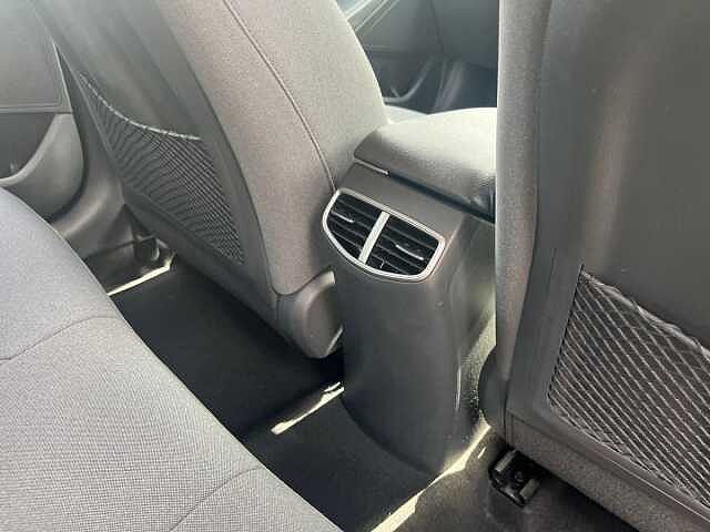 Hyundai IONIQ 1.6 GDi Hybrid Premium 5dr DCT Blue