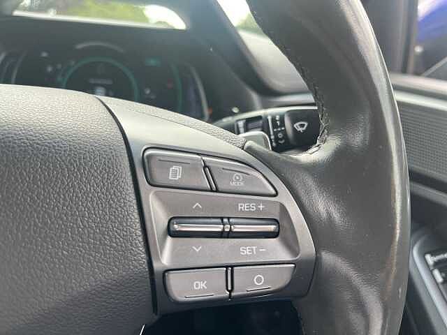 Hyundai IONIQ 1.6 GDi Hybrid Premium 5dr DCT Blue