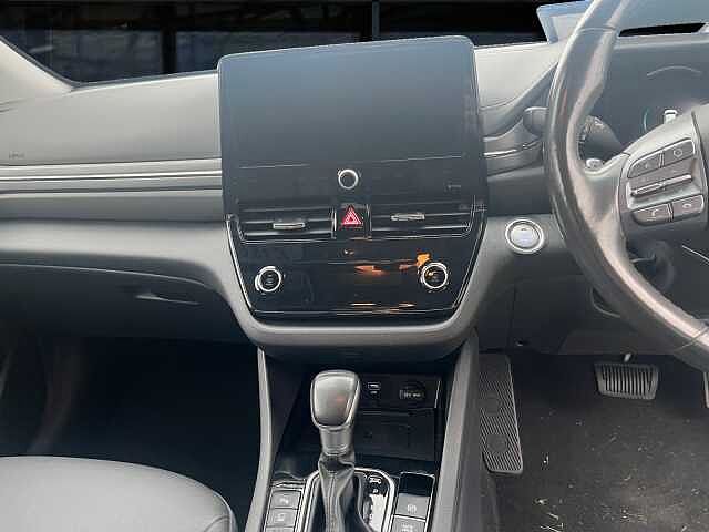 Hyundai Ioniq 1.6 GDi Hybrid Premium SE 5dr DCT