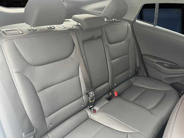 Hyundai Ioniq 1.6 GDi Hybrid Premium SE 5dr DCT