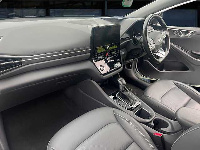 Hyundai Ioniq 1.6 GDi Hybrid Premium SE 5dr DCT