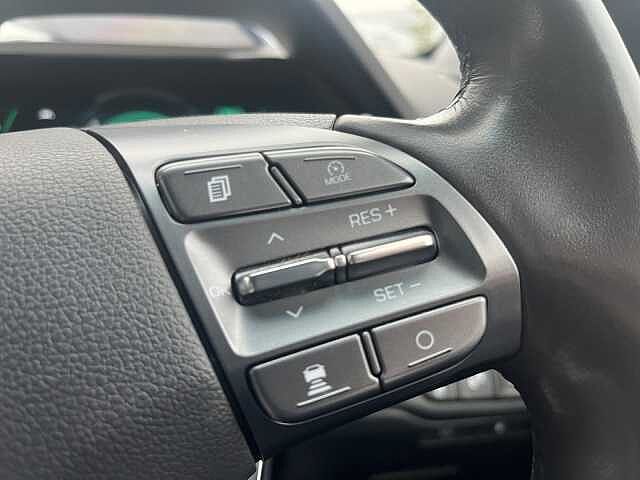 Hyundai Ioniq 1.6 GDi Hybrid Premium SE 5dr DCT