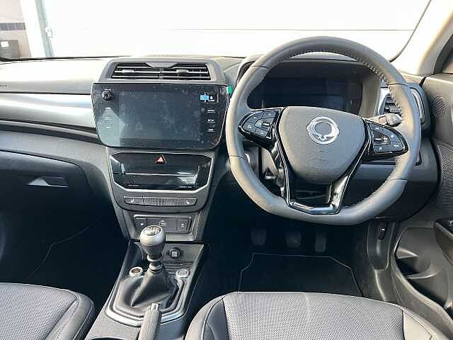 KGM Tivoli 1.5 K40 5dr