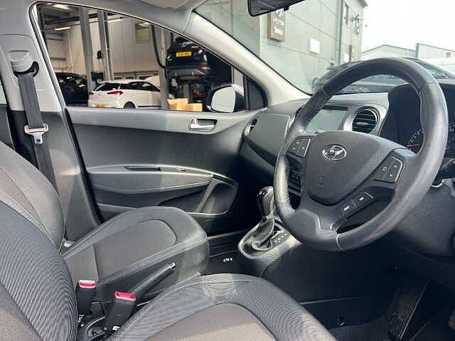 Hyundai i10 1.2 Premium SE 5dr Auto