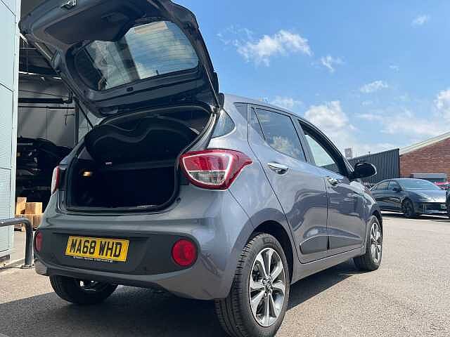 Hyundai i10 1.2 Premium SE 5dr Auto