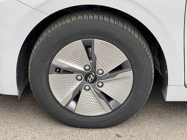 Hyundai Ioniq 1.6 GDi Hybrid Premium 5dr DCT