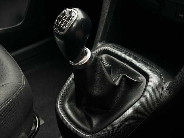 Hyundai I10 1.0 SE 5dr Red