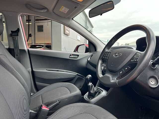 Hyundai I10 1.0 SE 5dr Red