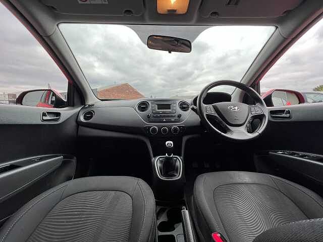 Hyundai I10 1.0 SE 5dr Red