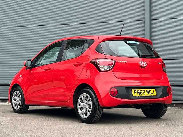 Hyundai I10 1.0 SE 5dr Red