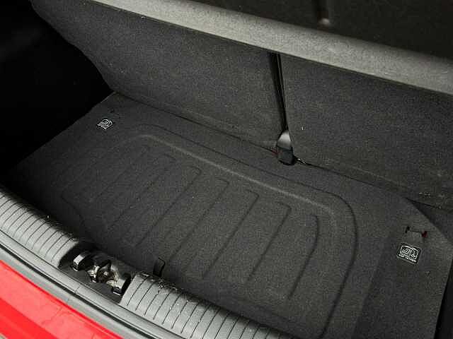 Hyundai I10 1.0 SE 5dr Red