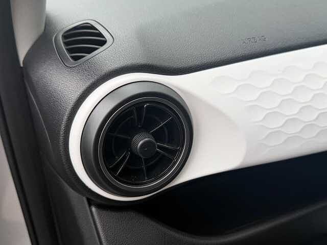 Hyundai i10 1.2 MPi Premium 5dr Auto
