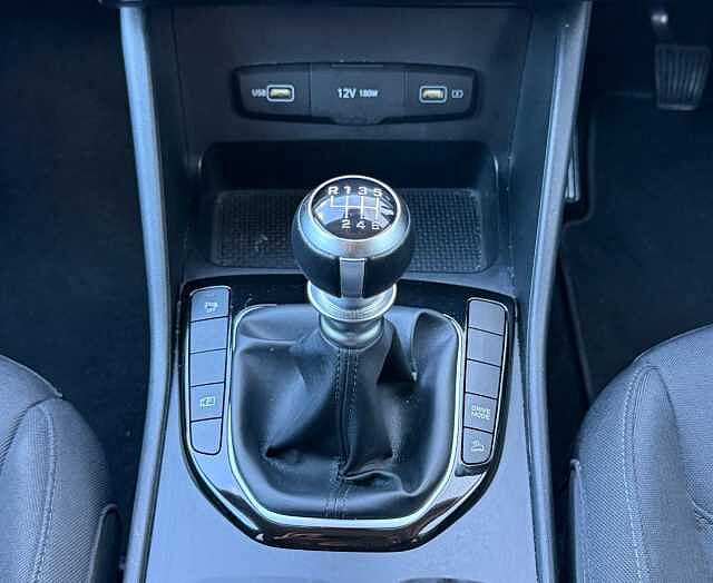 Hyundai TUCSON 1.6 TGDi 48V MHD SE Connect 5dr 2WD