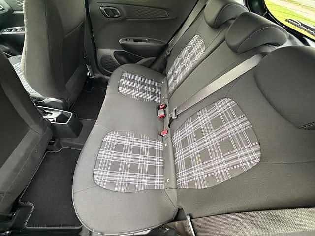 Hyundai I10 1.2 [79] Premium 5dr [Nav] Black