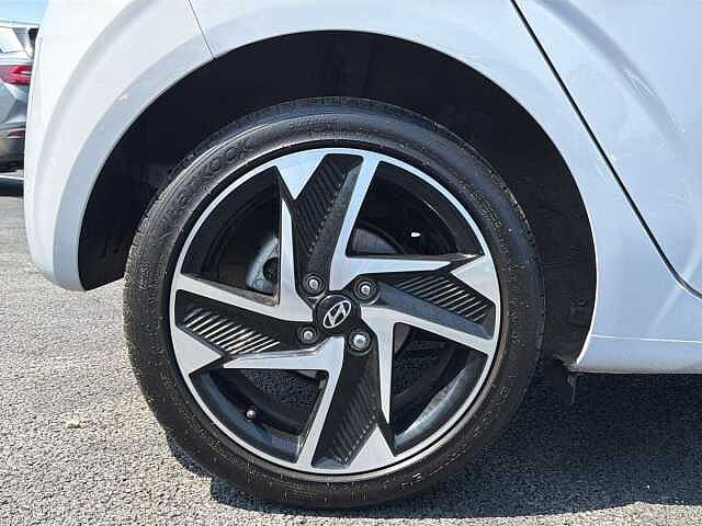Hyundai i10 1.0 [63] Premium 5dr [Nav]