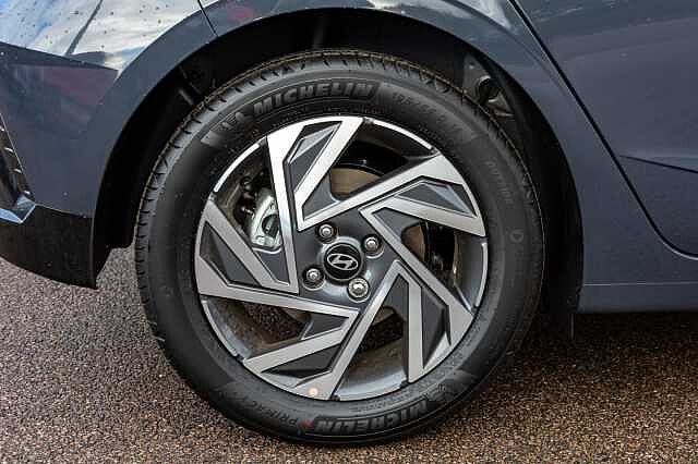 Hyundai i20 1.0T GDi Advance 5dr