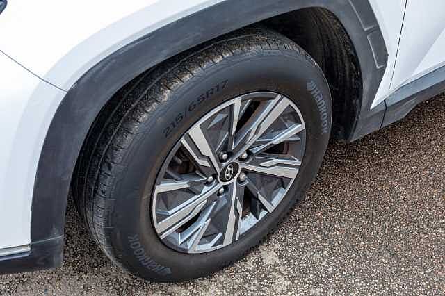 Hyundai TUCSON 1.6 TGDi 48V MHD SE Connect 5dr 2WD DCT