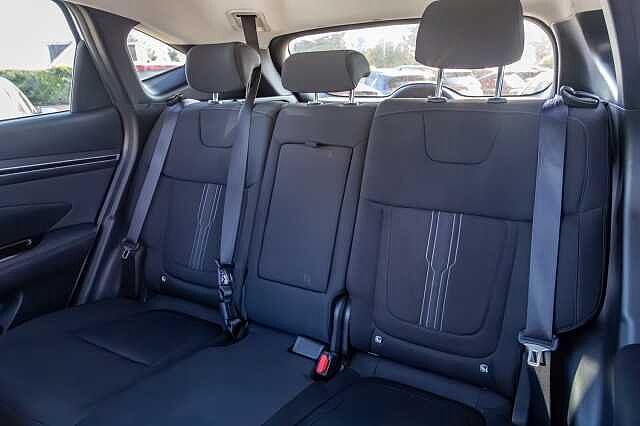 Hyundai TUCSON 1.6 TGDi Hybrid 230 Premium 5dr 2WD Auto White