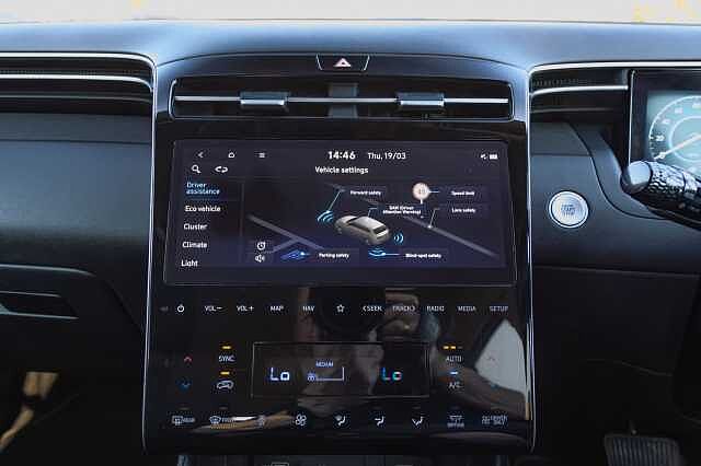 Hyundai TUCSON 1.6 TGDi Hybrid 230 Premium 5dr 2WD Auto White