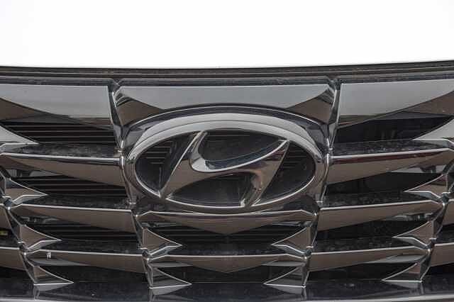 Hyundai TUCSON 1.6 TGDi Hybrid 230 Premium 5dr 2WD Auto White