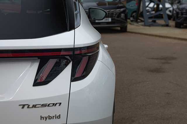 Hyundai TUCSON 1.6 TGDi Hybrid 230 Premium 5dr 2WD Auto White