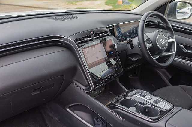 Hyundai TUCSON 1.6 TGDi Hybrid 230 Premium 5dr 2WD Auto White