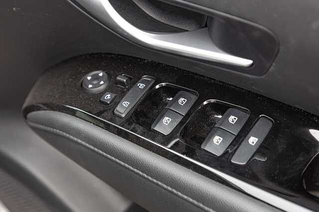 Hyundai TUCSON 1.6 TGDi Hybrid 230 Premium 5dr 2WD Auto White