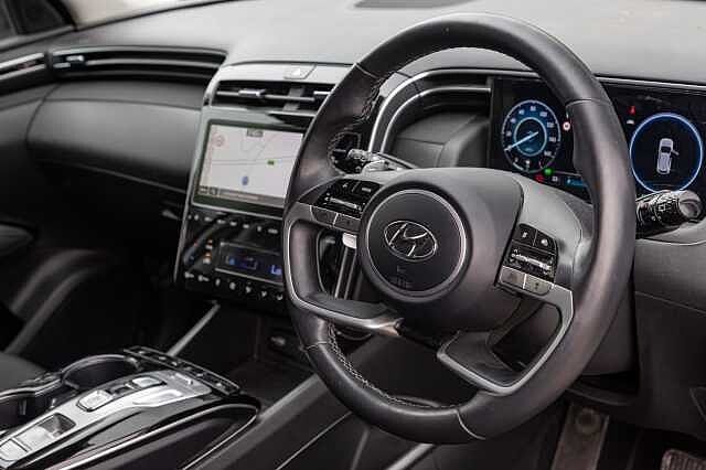 Hyundai TUCSON 1.6 TGDi Hybrid 230 Premium 5dr 2WD Auto White