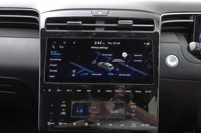 Hyundai TUCSON 1.6 TGDi Hybrid 230 Premium 5dr 2WD Auto White