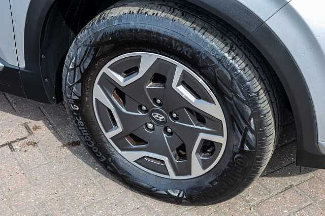 Hyundai SANTA FE 1.6 TGDi Hybrid Premium 5dr Auto Silver