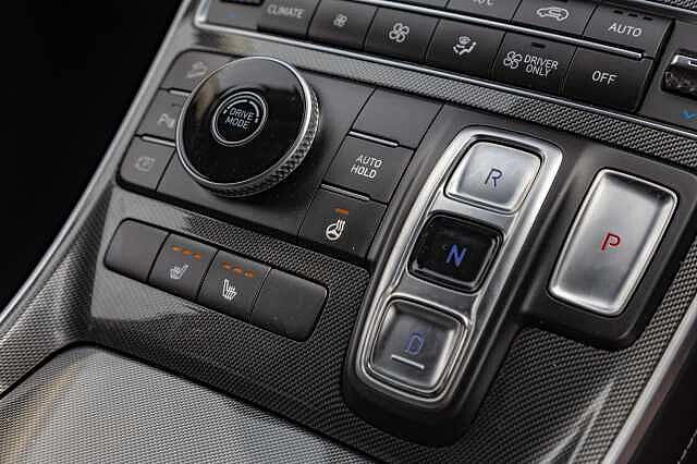 Hyundai SANTA FE 1.6 TGDi Hybrid Premium 5dr Auto Silver