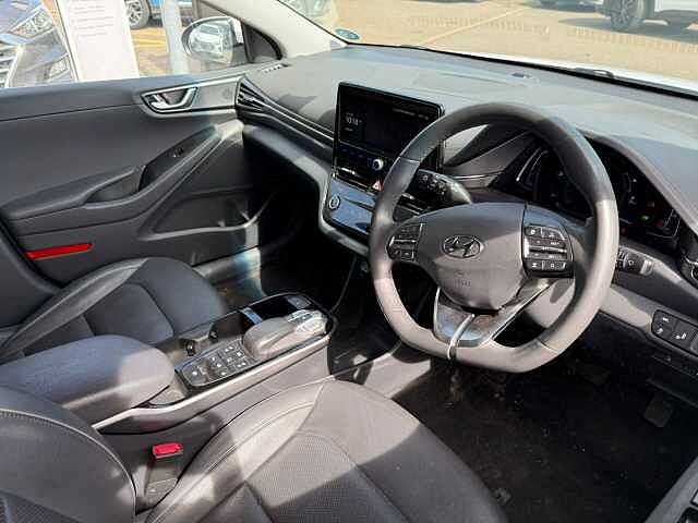 Hyundai IONIQ 100kW Premium SE 38kWh 5dr Auto White