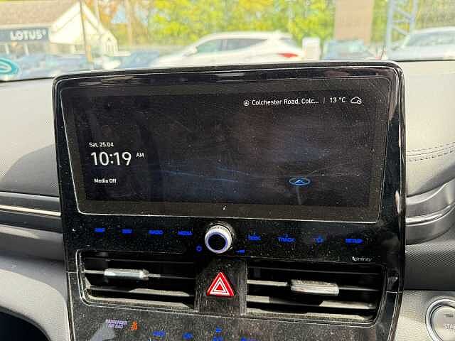 Hyundai IONIQ 100kW Premium SE 38kWh 5dr Auto White