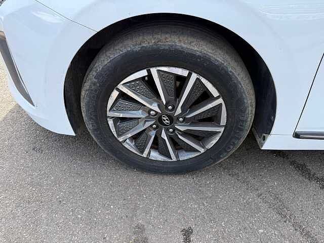 Hyundai IONIQ 100kW Premium SE 38kWh 5dr Auto White