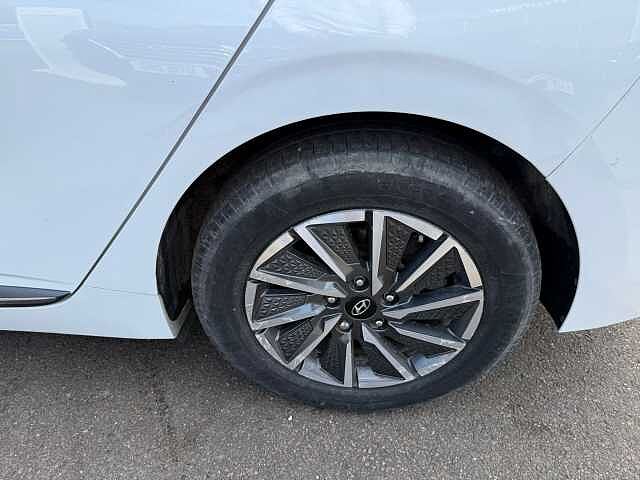 Hyundai IONIQ 100kW Premium SE 38kWh 5dr Auto White
