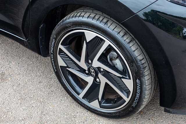 Hyundai i10 1.2 [79] Premium 5dr Auto [Nav]