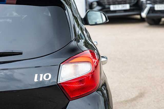 Hyundai i10 1.2 [79] Premium 5dr Auto [Nav]