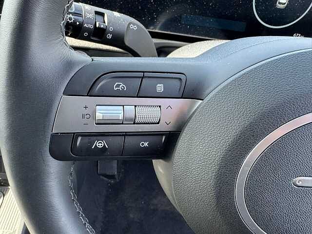 Hyundai TUCSON 1.6T Premium 5dr White