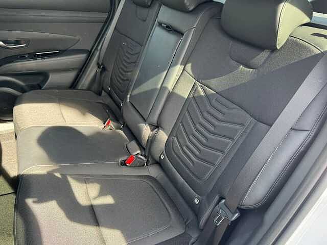 Hyundai TUCSON 1.6T Premium 5dr White