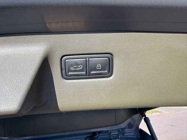 Hyundai SANTA FE 1.6 TGDi Plug-in Hybrid Ultimate 5dr 4WD Auto Grey