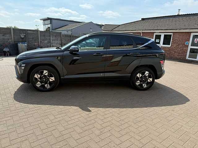 Hyundai KONA 1.6T 138 Ultimate 5dr Black