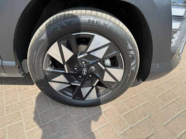 Hyundai KONA 1.6T 138 Ultimate 5dr Black